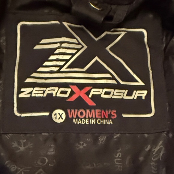 ZeroXposur 1X Women's Black and Purple Ski Jacket Very Clean All Zippers Work - Picture 12 of 13